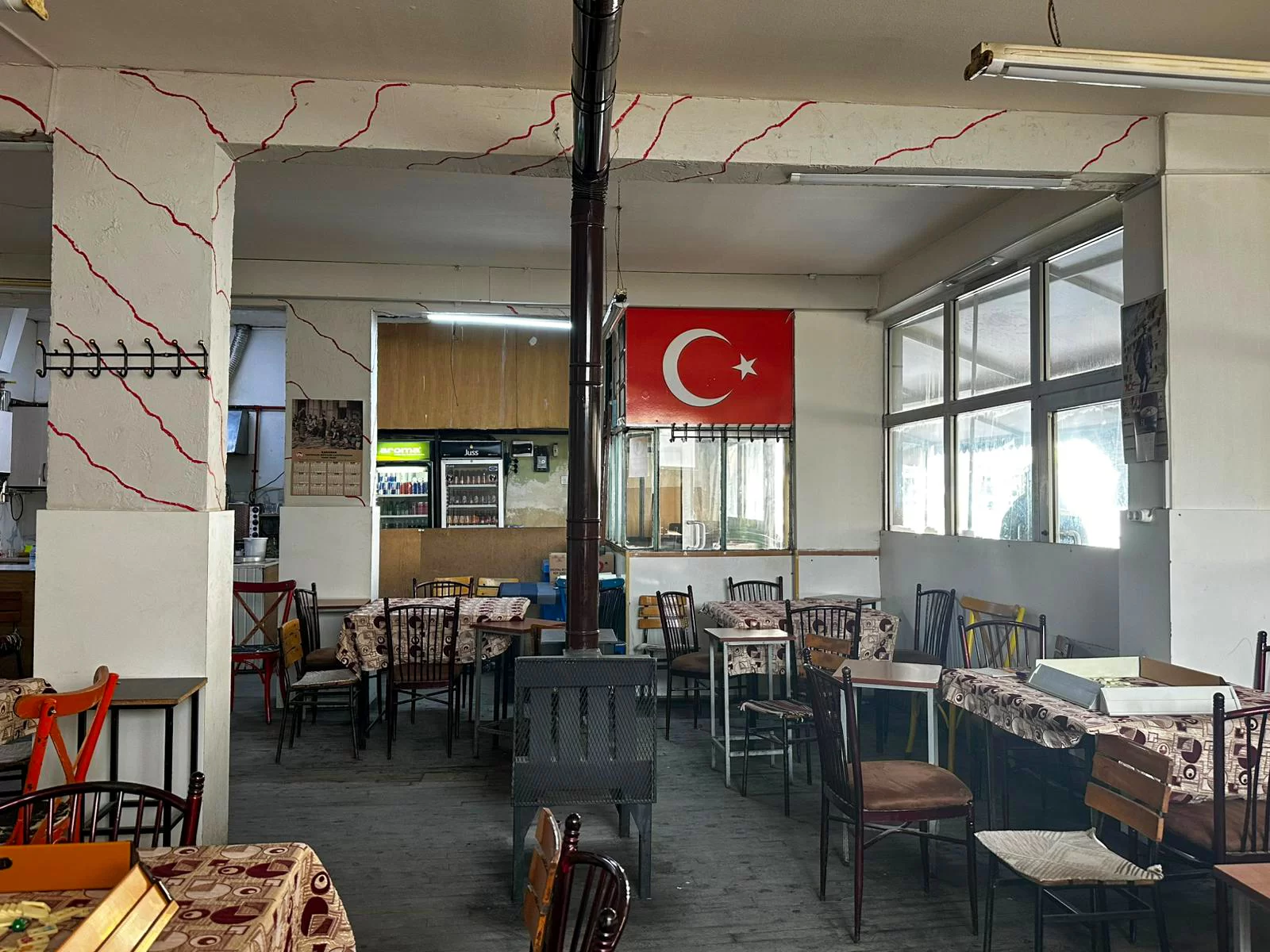 BEŞ YOLDA SATILIK DÜKKAN MAĞAZA
