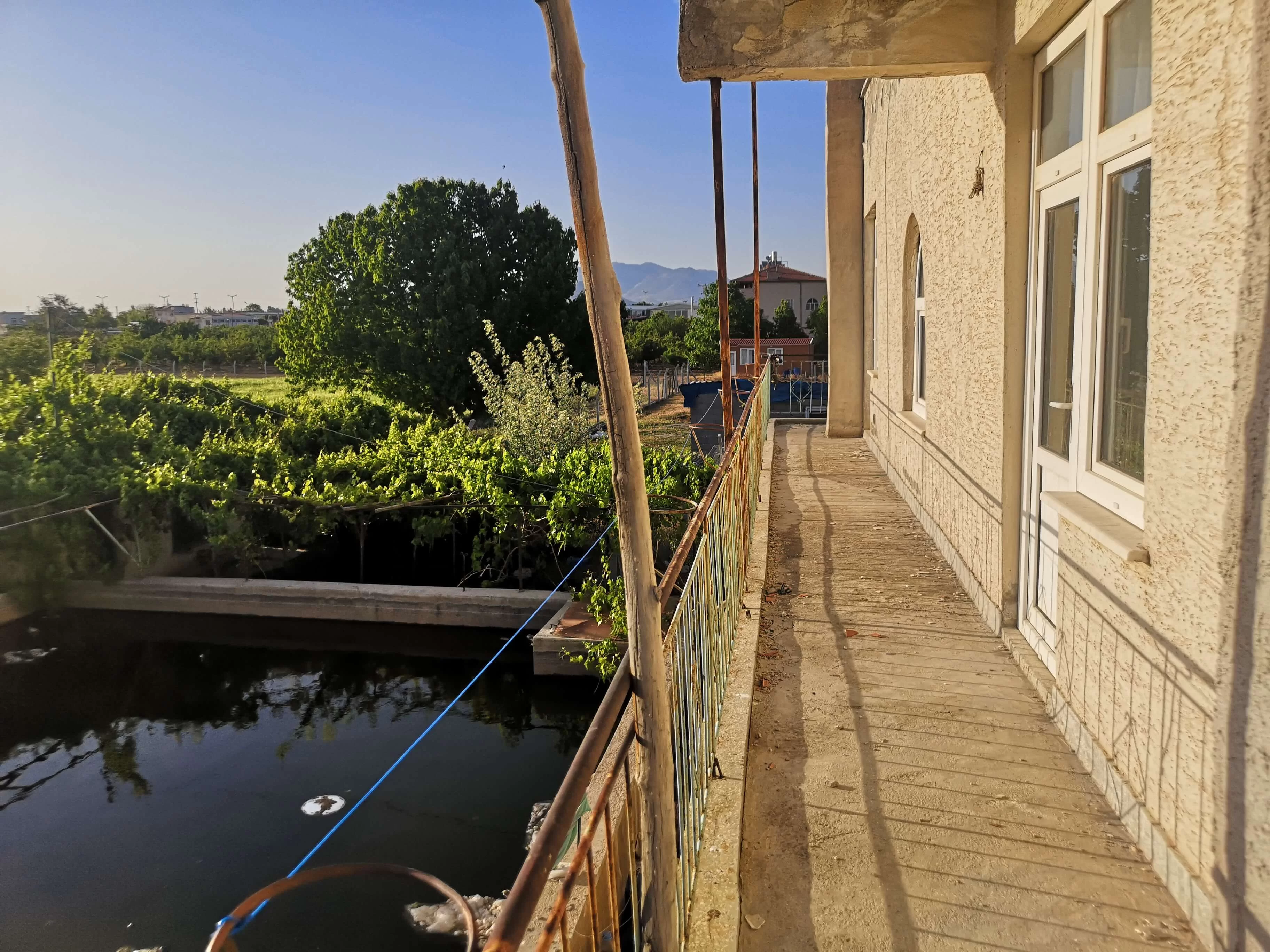 FATİH MAH.de SATILIK ARAZİ VE 2 KATLI BİNA