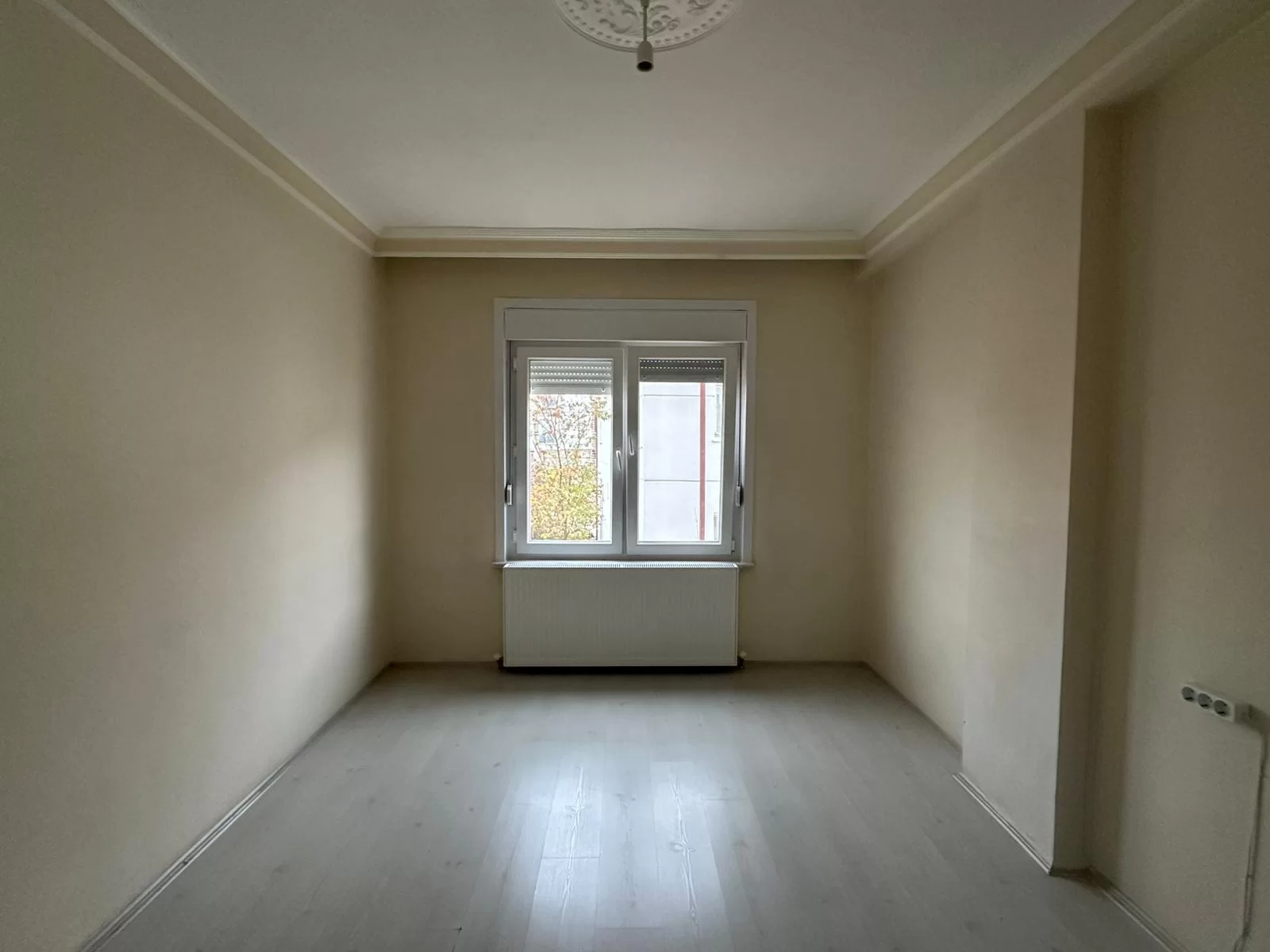 ÇELTEK MAH.de ARA KAT 3+1 SATILIK DAİRE