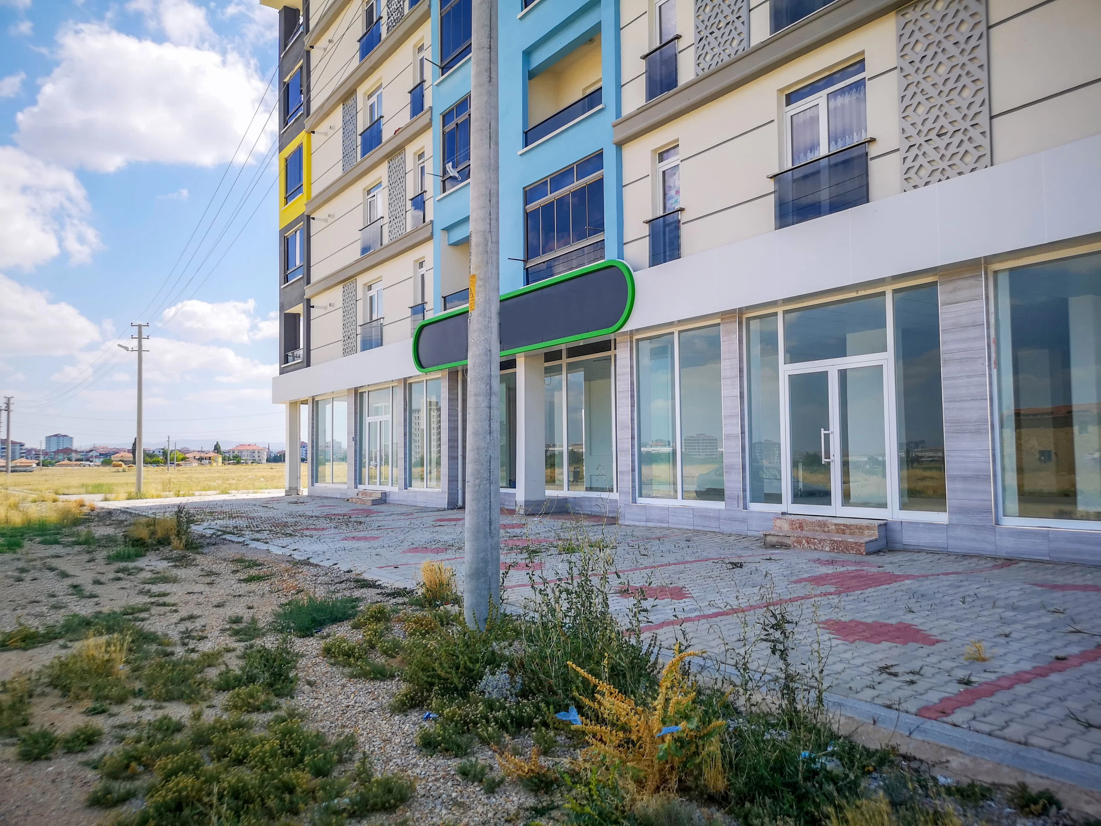 YENİŞEHİR MAH.de 705 m² KİRALIK DÜKKAN & MAĞAZA