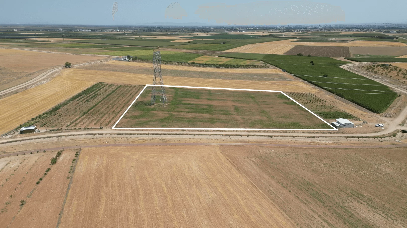 ESENTEPE'ye YAKIN KONUMDA SATILIK TARLA