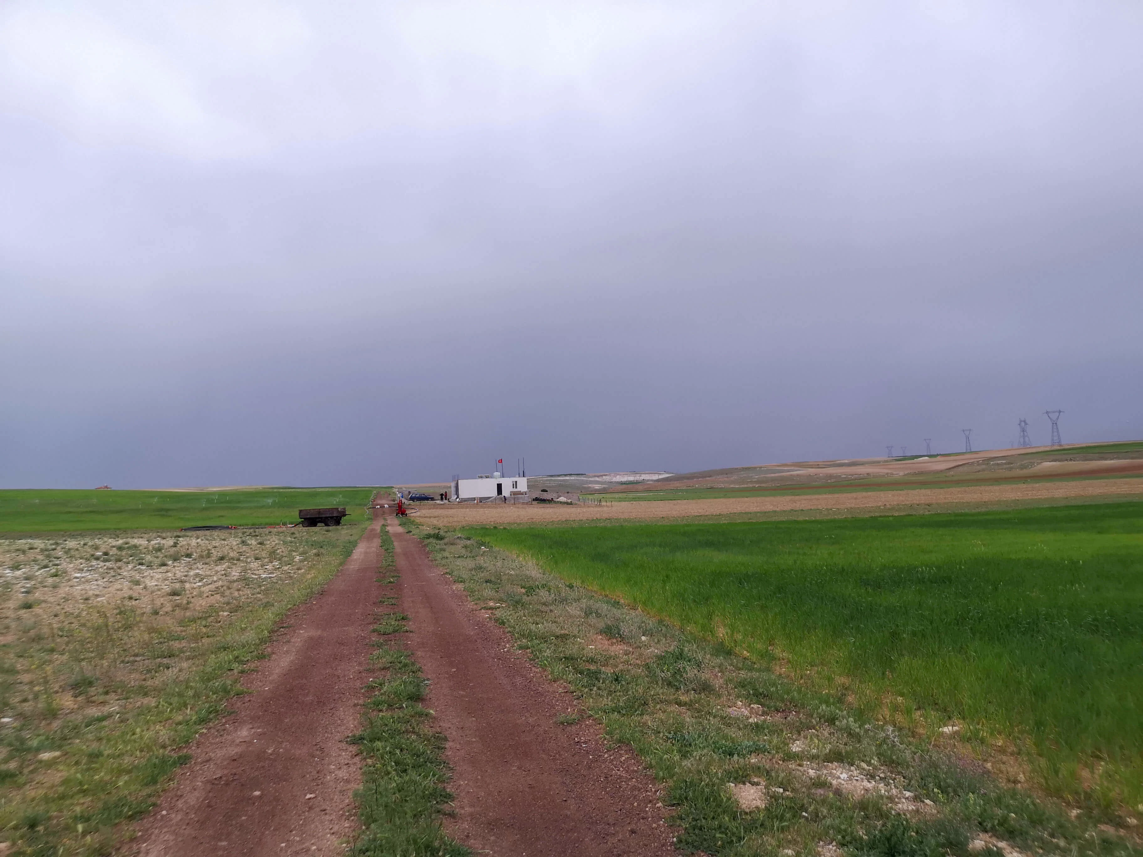 GÖNDERE' de 9 DÖNÜM SATILIK TARLA