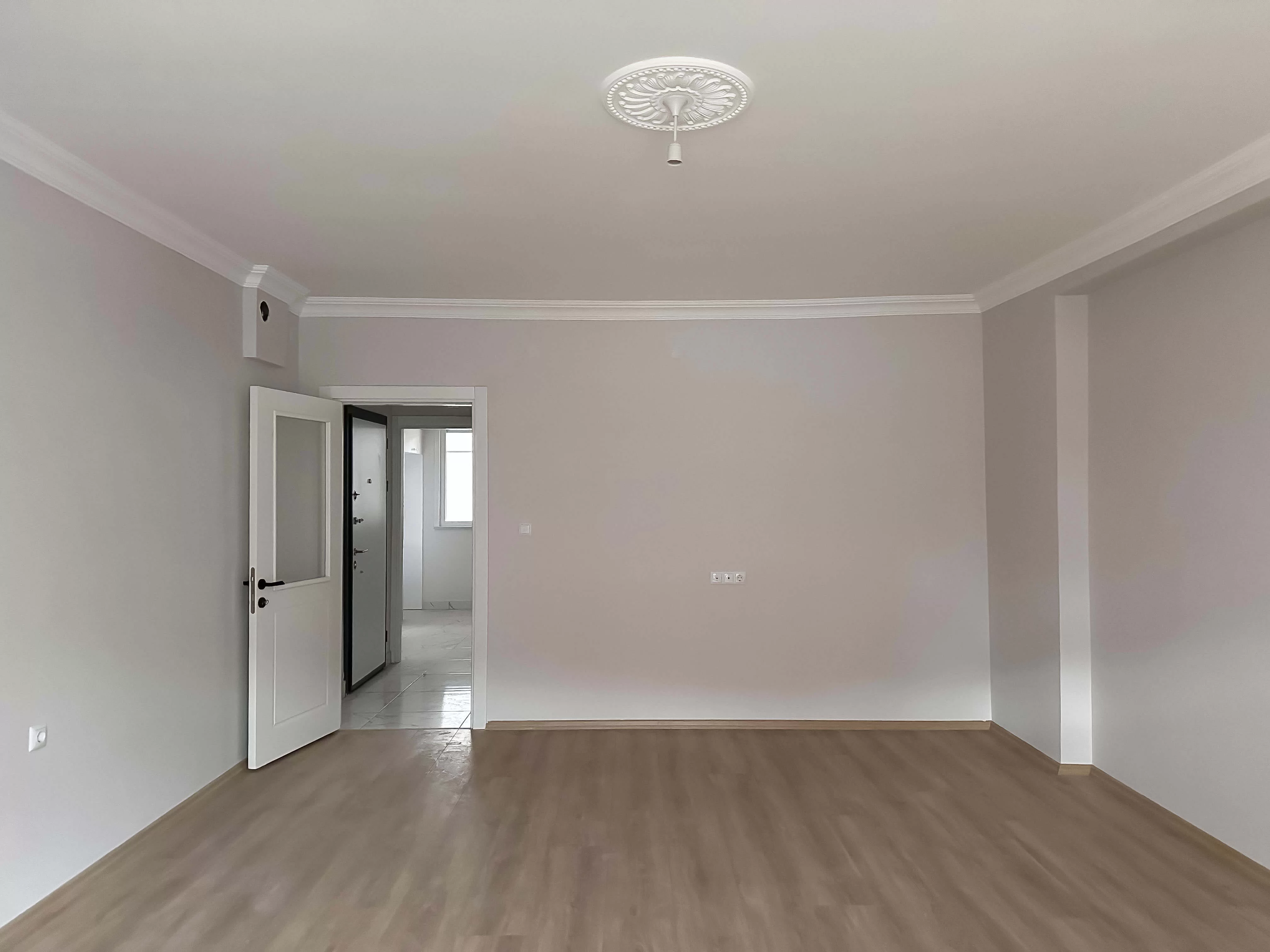 MAHMUDİYE MAHALLESİN de 2+0 SATILIK DAİRE