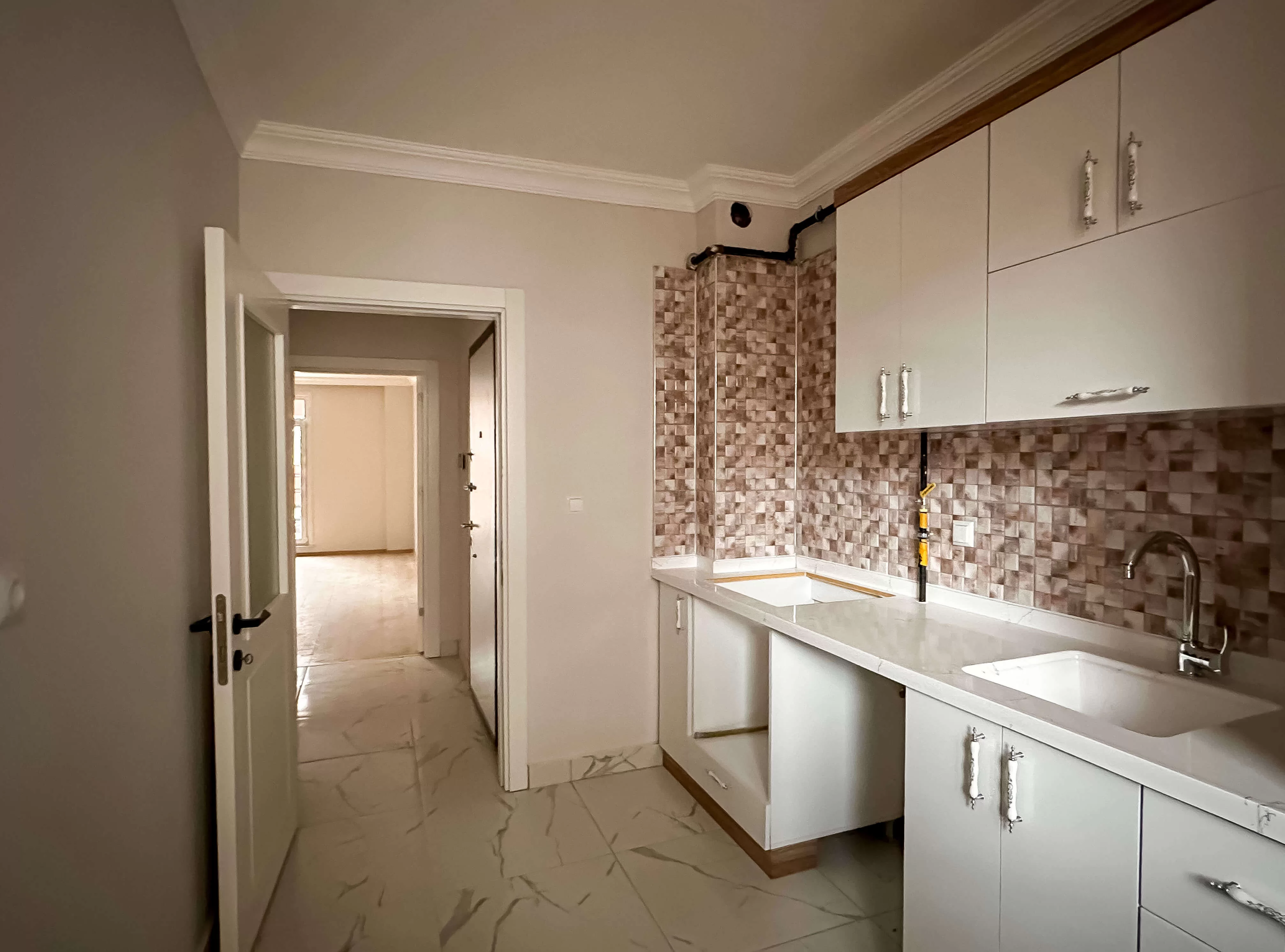 MAHMUDİYE MAHALLESİN de 2+0 SATILIK DAİRE