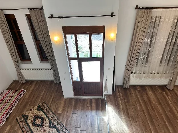 KONYA MERAM KARAHÜYÜK'TE SATILIK VİLLA