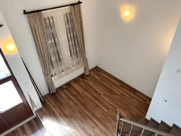 KONYA MERAM KARAHÜYÜK'TE SATILIK VİLLA