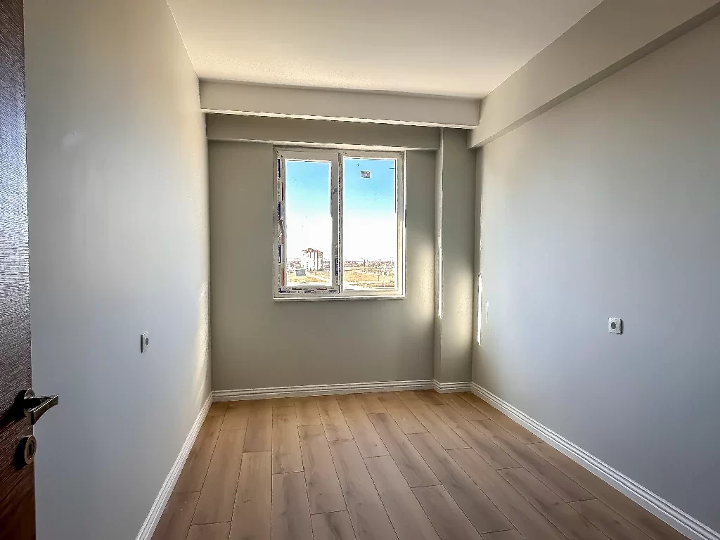 YENİŞEHİR MAH.de ÖZEL TERASLI 4+1 SATILIK DAİRE