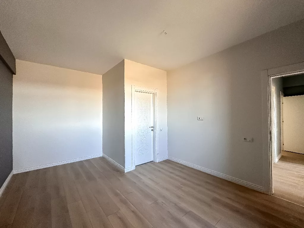 YENİŞEHİR MAH.de ÖZEL TERASLI 4+1 SATILIK DAİRE