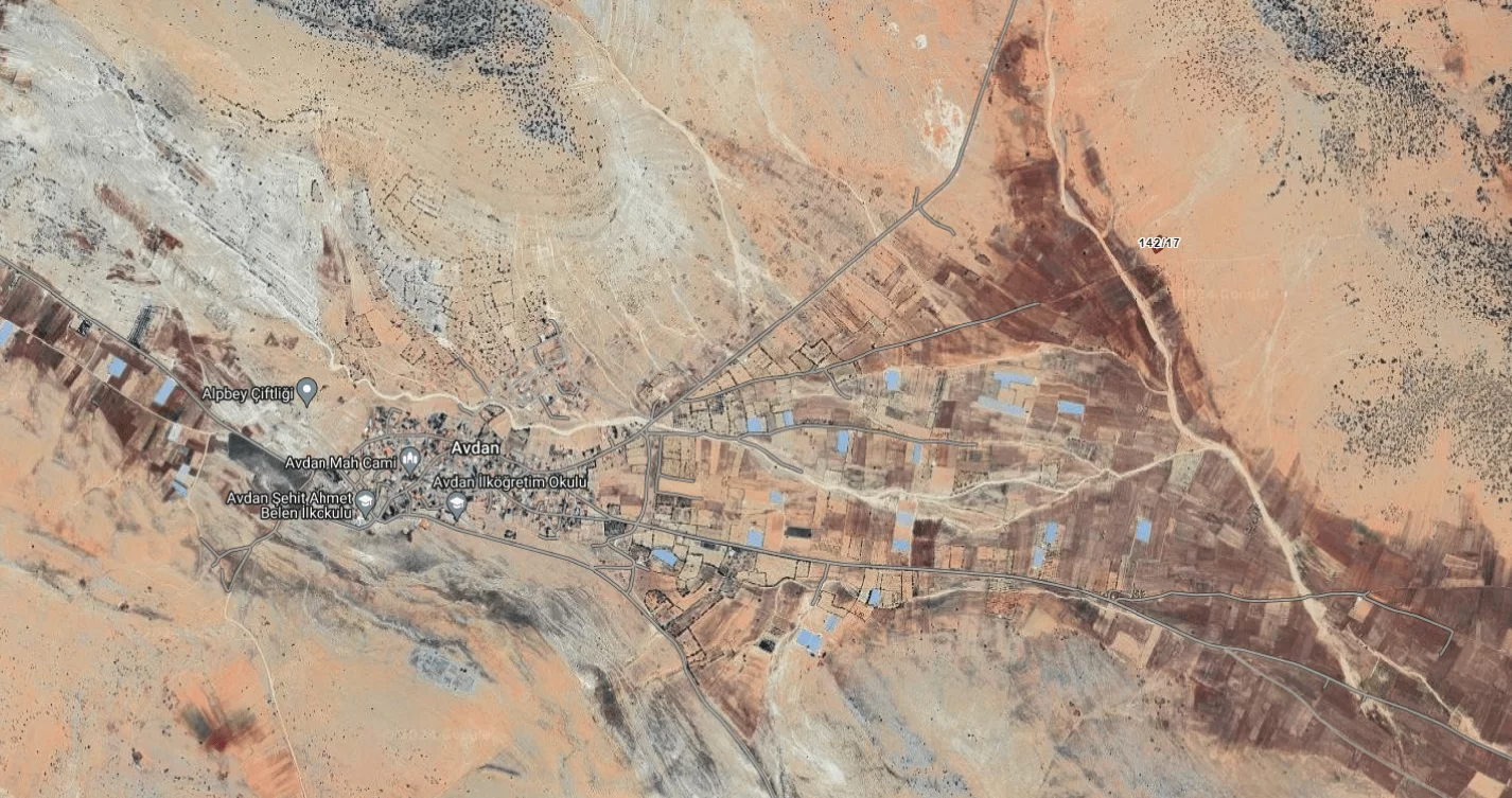 ANTALYA KORKUTELİ AVDAN MAH de SATILIK ARAZİ