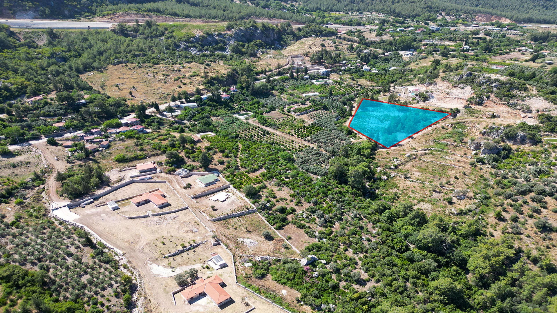 OLYMPOS ANTİK KENTE ve PLAJINA YAKIN SATILIK ARAZİ