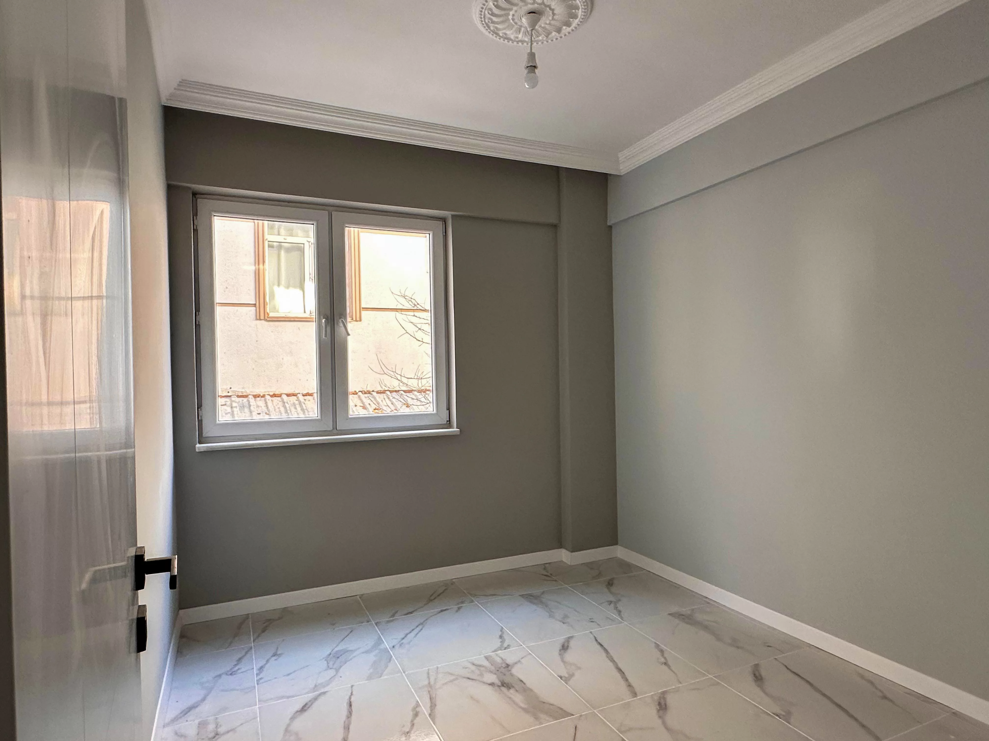 MÜMİNE HATUN MAH de 2+1 SATILIK DAİRE