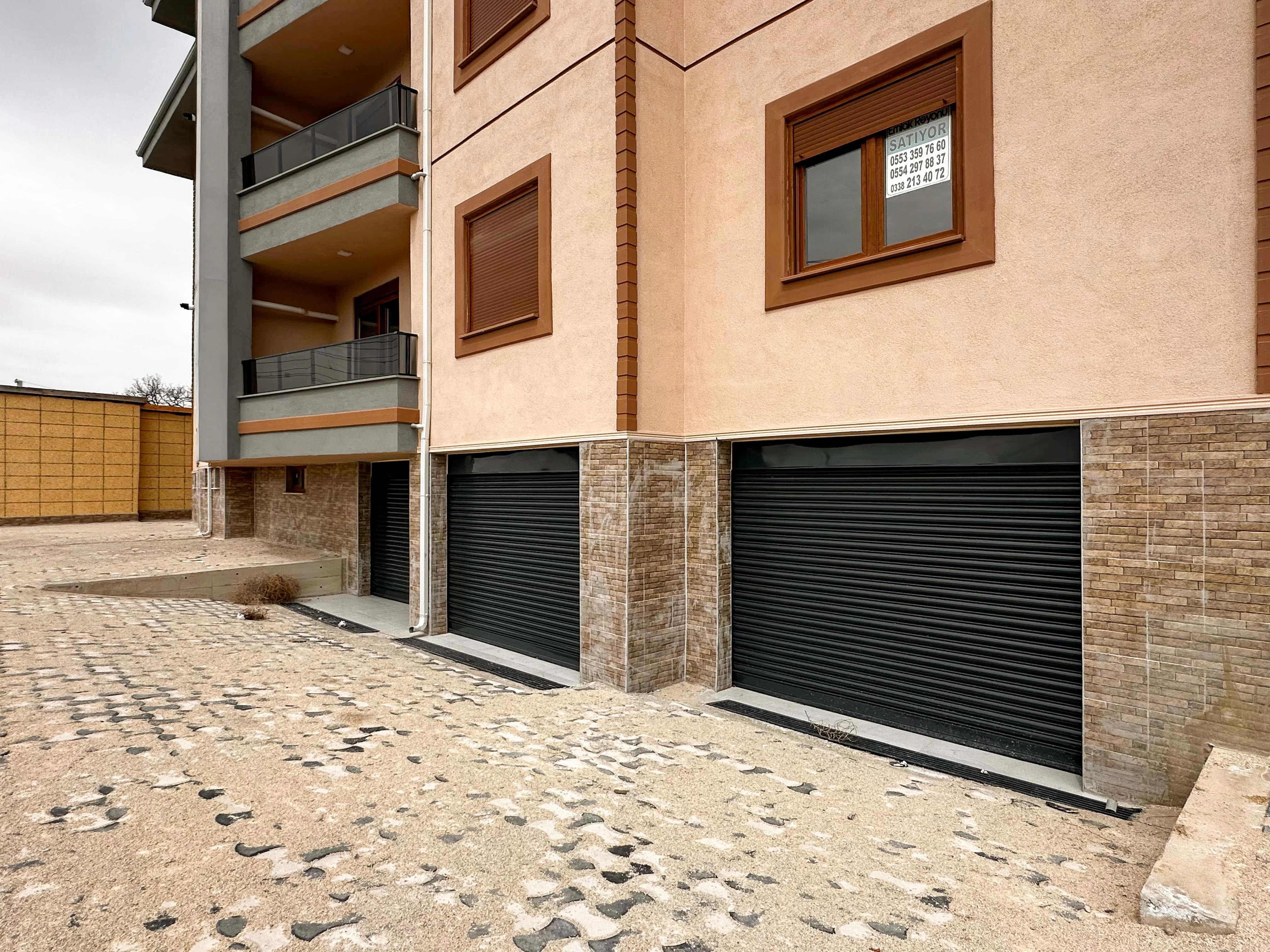 SÜMER MAH de MÜSTAKİL GARAJLI 3+1 SATILIK DAİRE