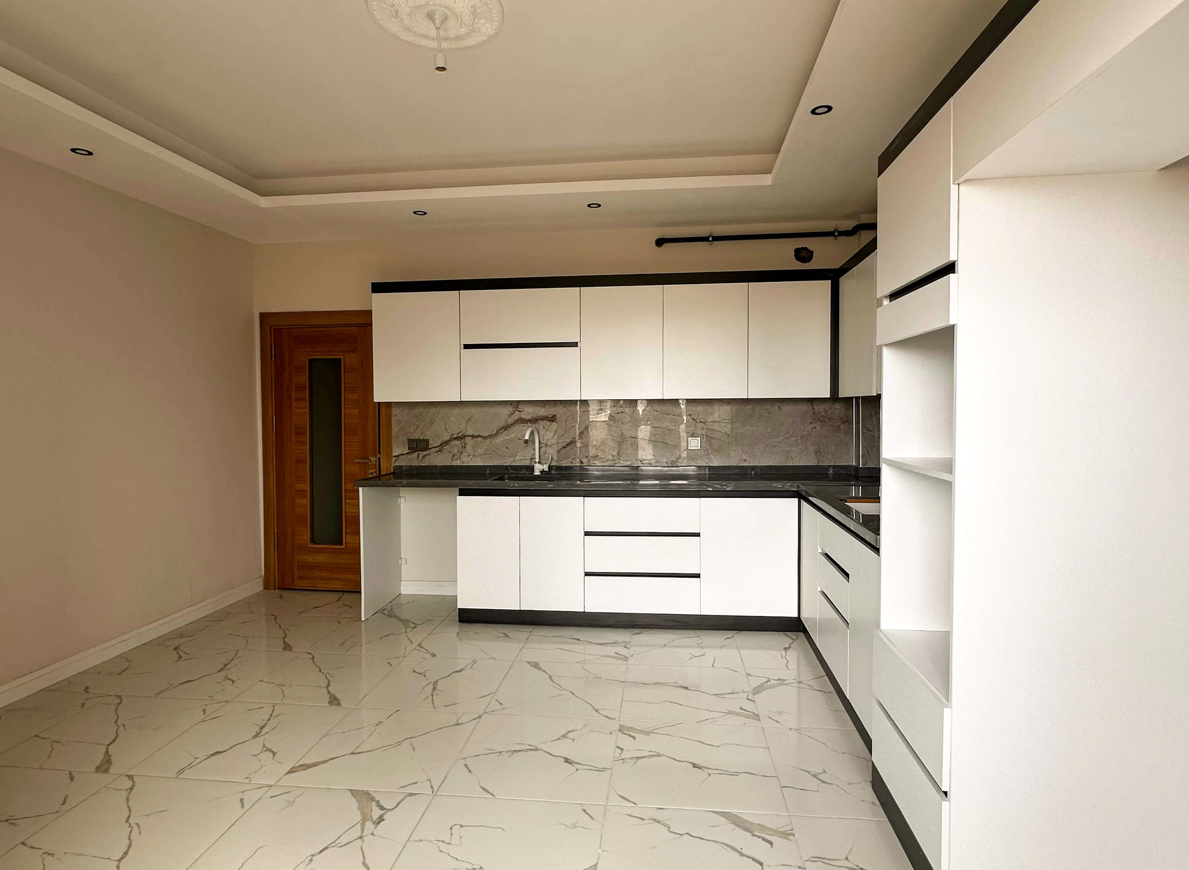 SÜMER MAH de MÜSTAKİL GARAJLI 3+1 SATILIK DAİRE