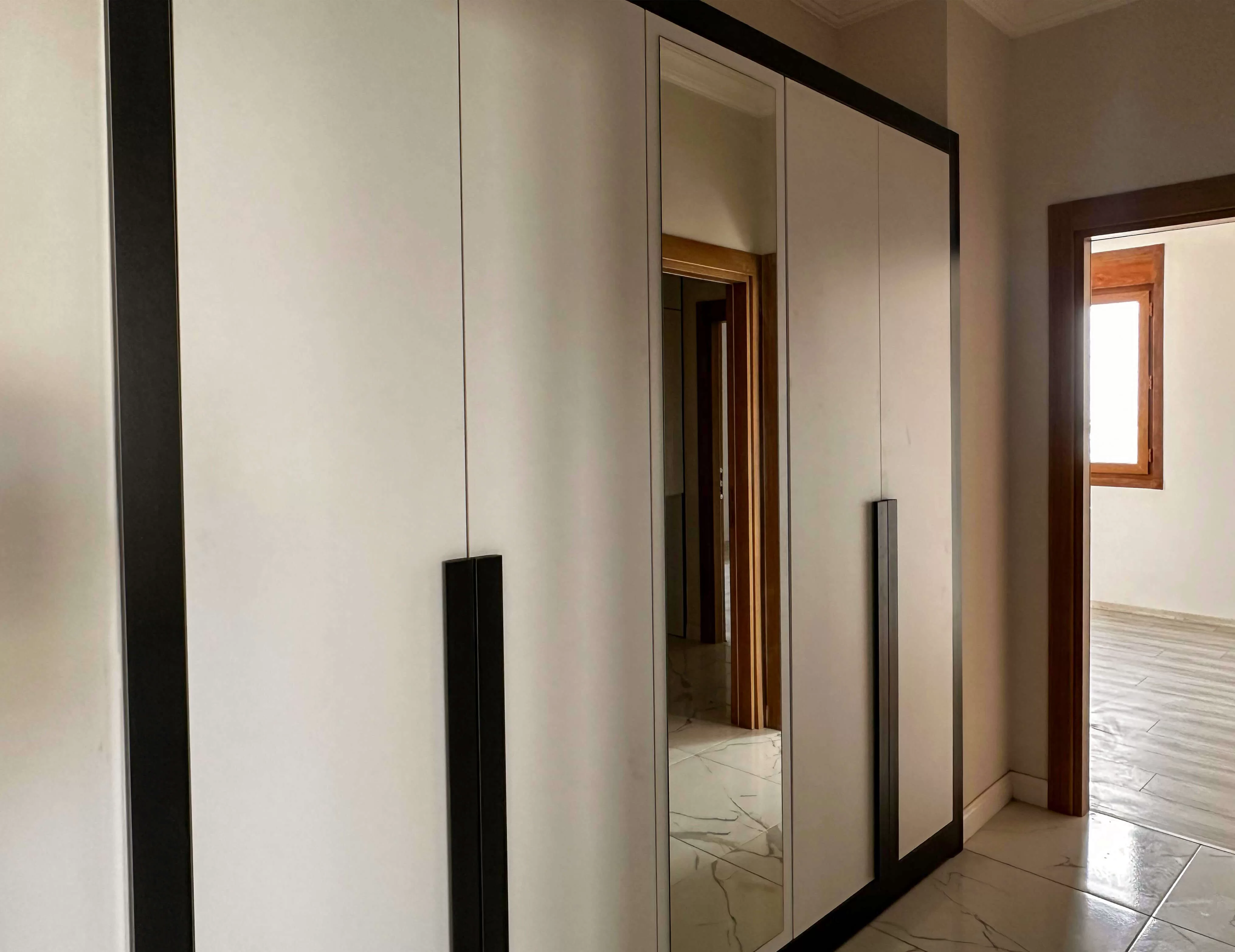 SÜMER MAH de MÜSTAKİL GARAJLI 3+1 SATILIK DAİRE