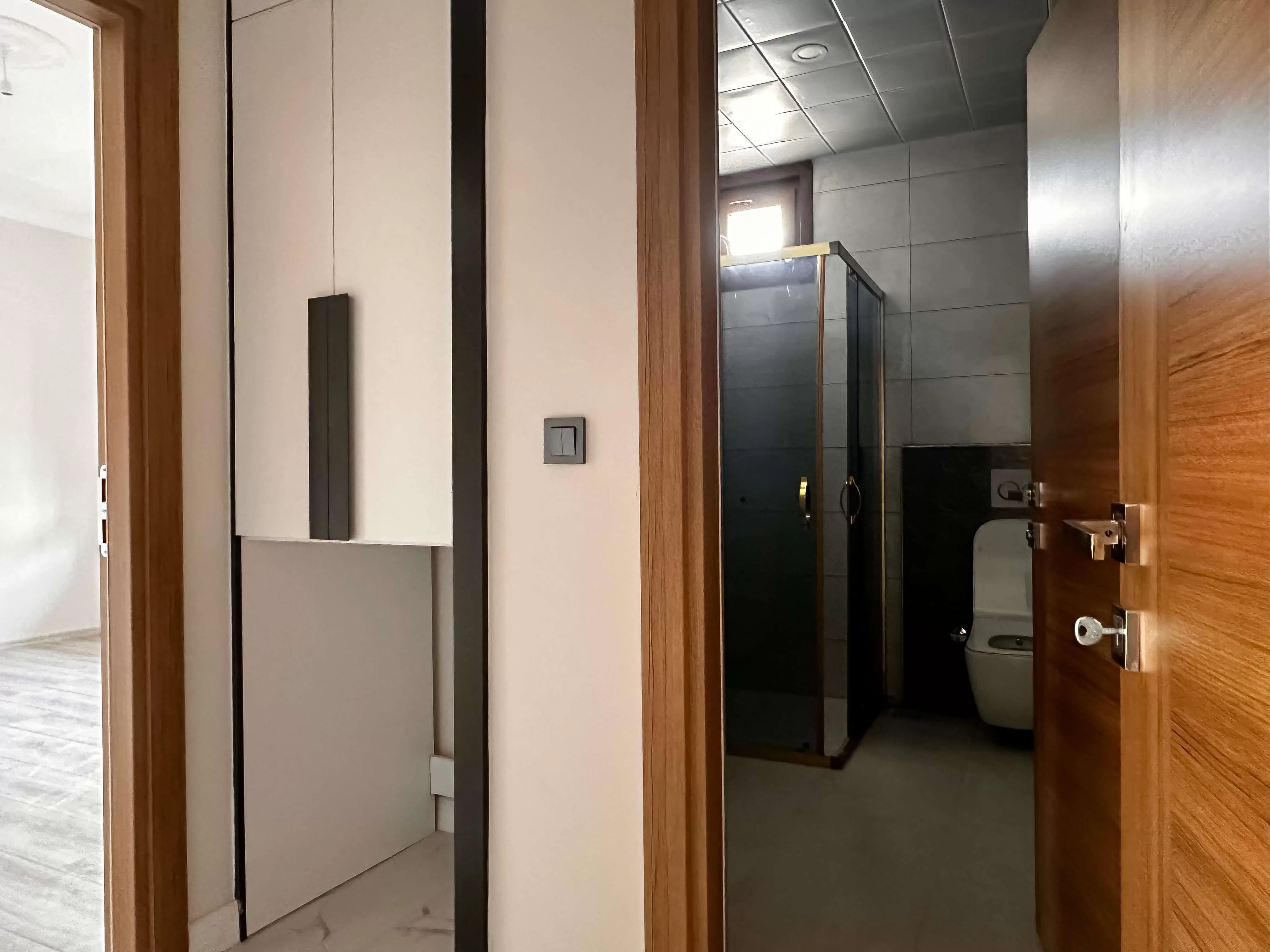 SÜMER MAH de MÜSTAKİL GARAJLI 3+1 SATILIK DAİRE