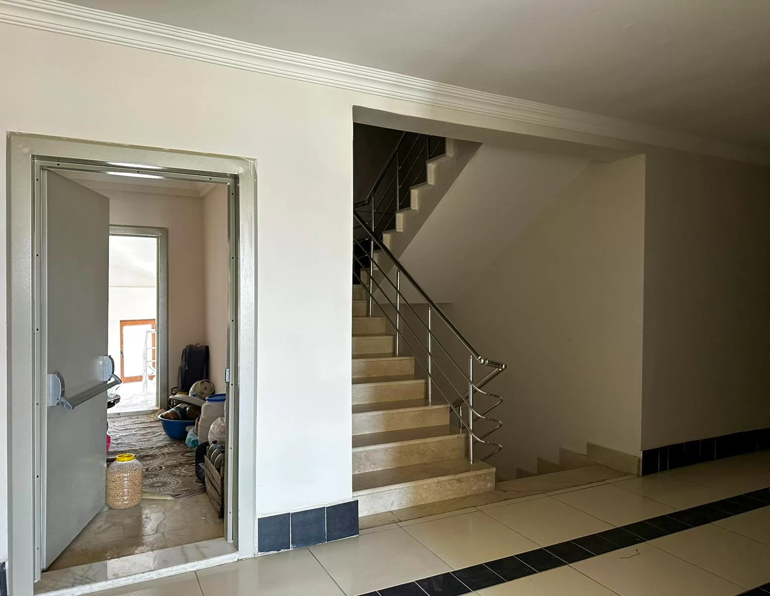 YENİŞEHİR MAH.de 3+1 SİTE İÇİNDE SATILIK DAİRE