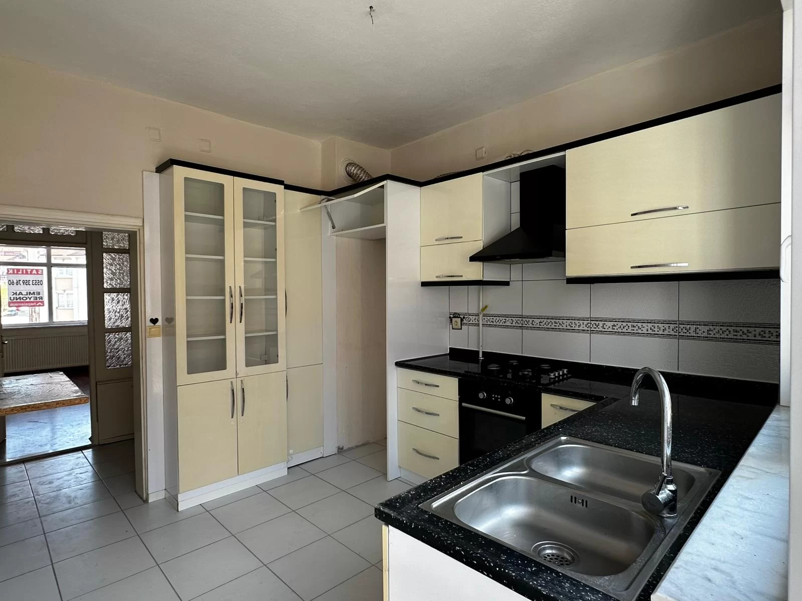 PİRİREİS MAHALLESİN'de 2+1 SATILIK DAİRE