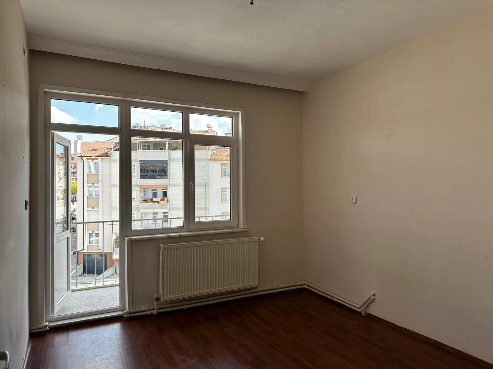 PİRİREİS MAHALLESİN'de 2+1 SATILIK DAİRE