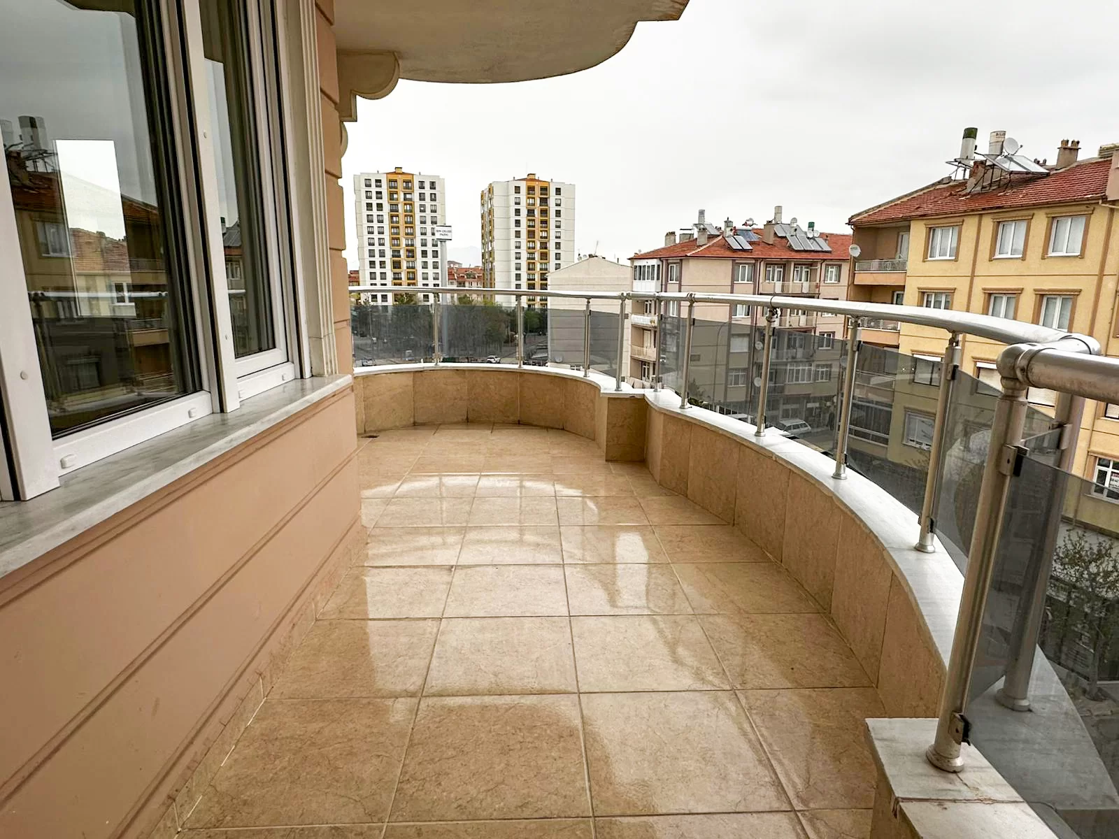 LEBLEBİCİLER KAVŞAĞINDA 3+1 ARA KAT SATILIK DAİRE