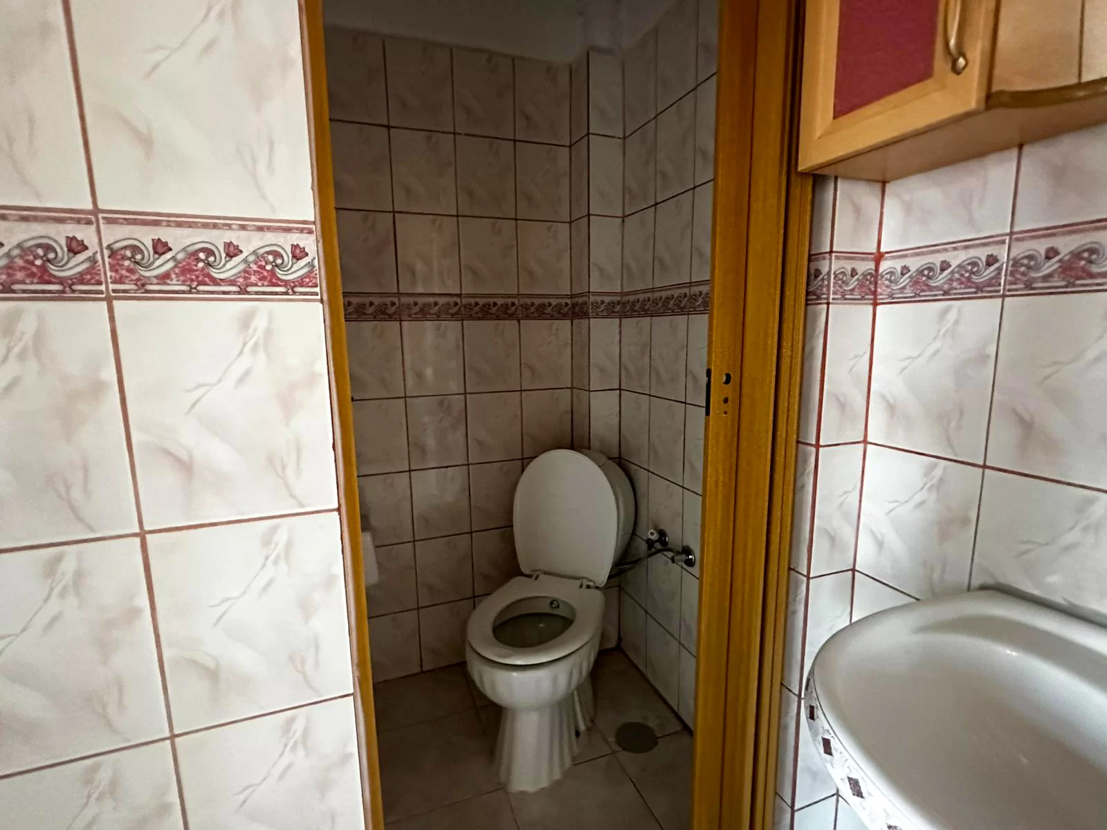 ALİŞAHANE MAH.de ARA KAT SATILIK DAİRE