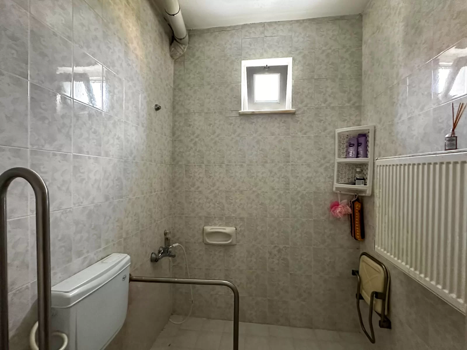 Hisar Mah'de 3 Katlı Komple Satılık Bina