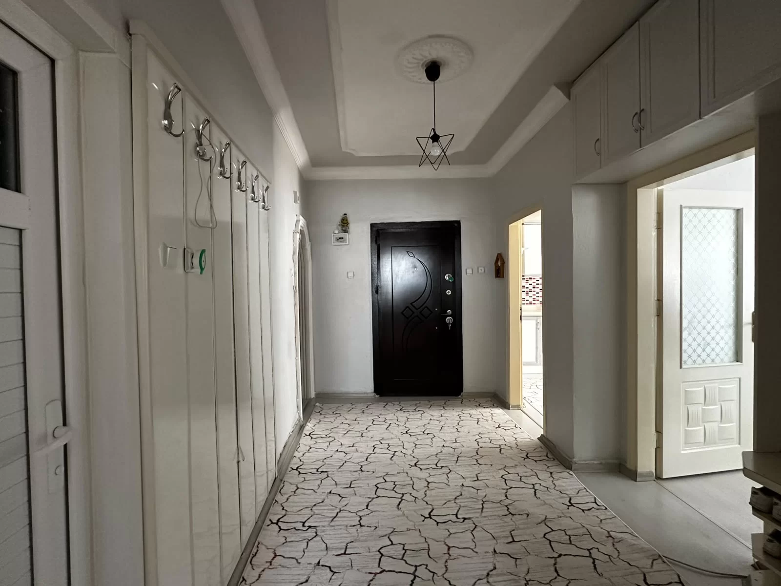 VALİDE SULTAN MAHALLESİNDE 2+1 SATILIK DAİRE