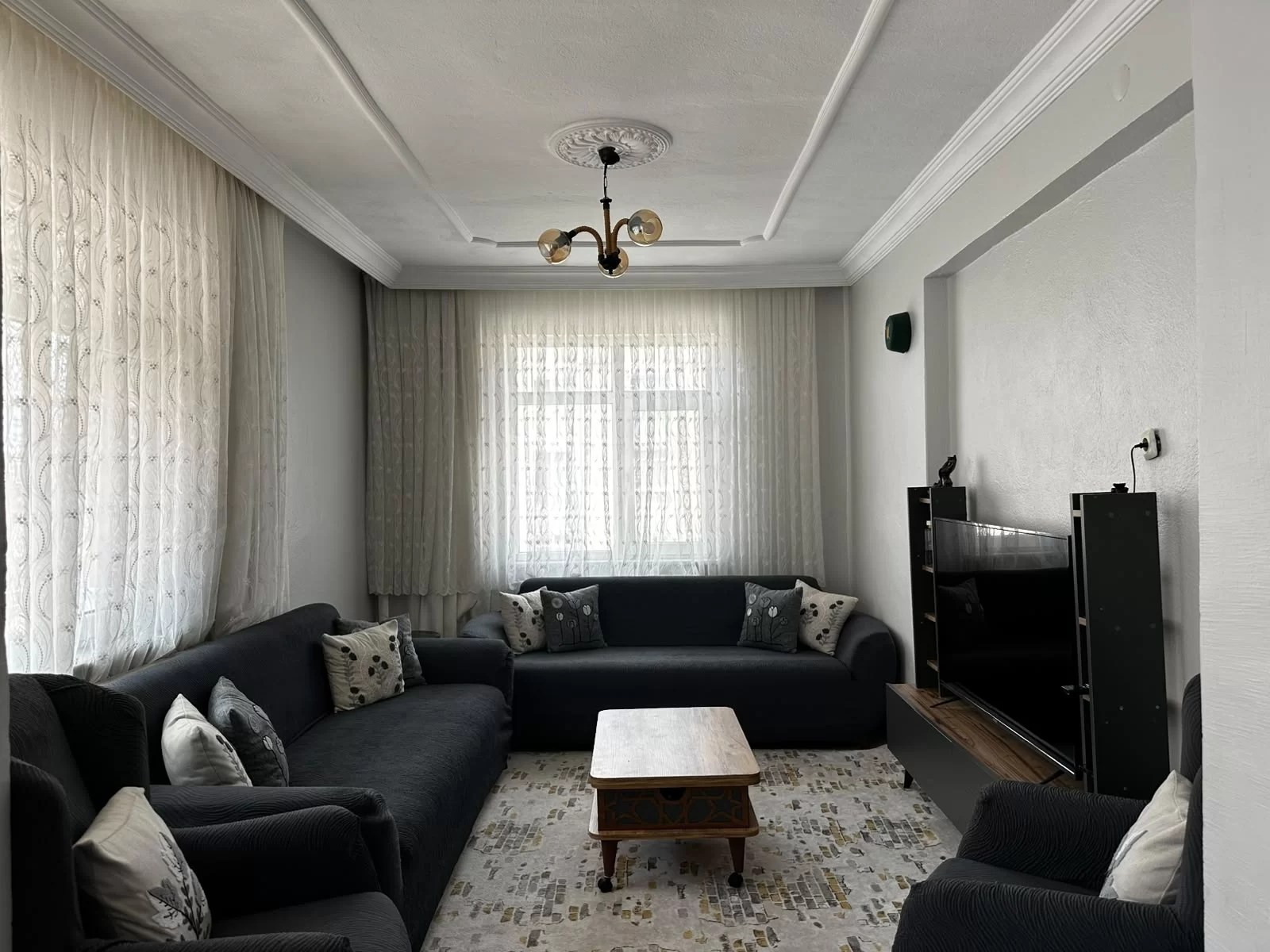 VALİDE SULTAN MAHALLESİNDE 2+1 SATILIK DAİRE