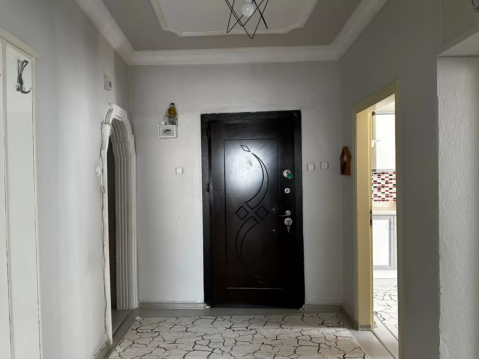 VALİDE SULTAN MAHALLESİNDE 2+1 SATILIK DAİRE