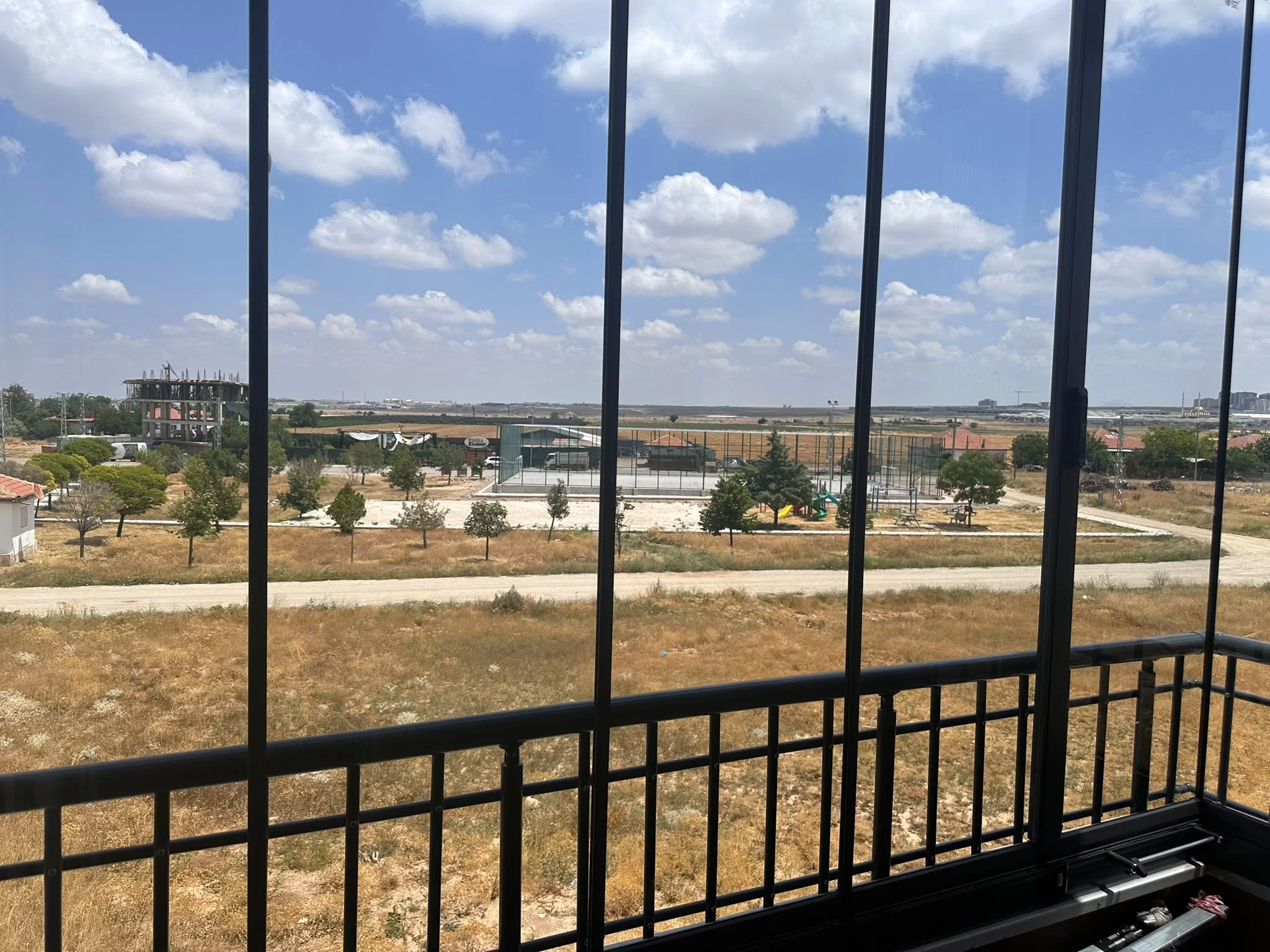 YENİ ADLİYEYE YAKIN KONUMDA 2+1 EŞYALI KİRALIK DAİRE