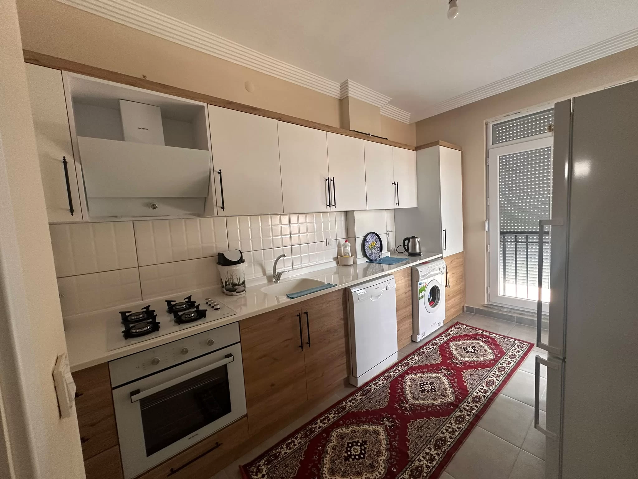 YENİ ADLİYEYE YAKIN KONUMDA 2+1 EŞYALI KİRALIK DAİRE