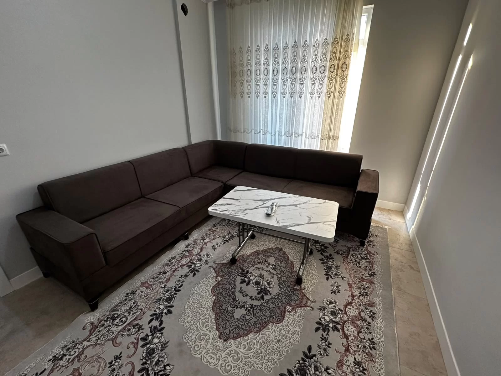 TAPDUK EMRE MAH.de SIFIR EŞYALI 1+1 KİRALIK APART DAİRE