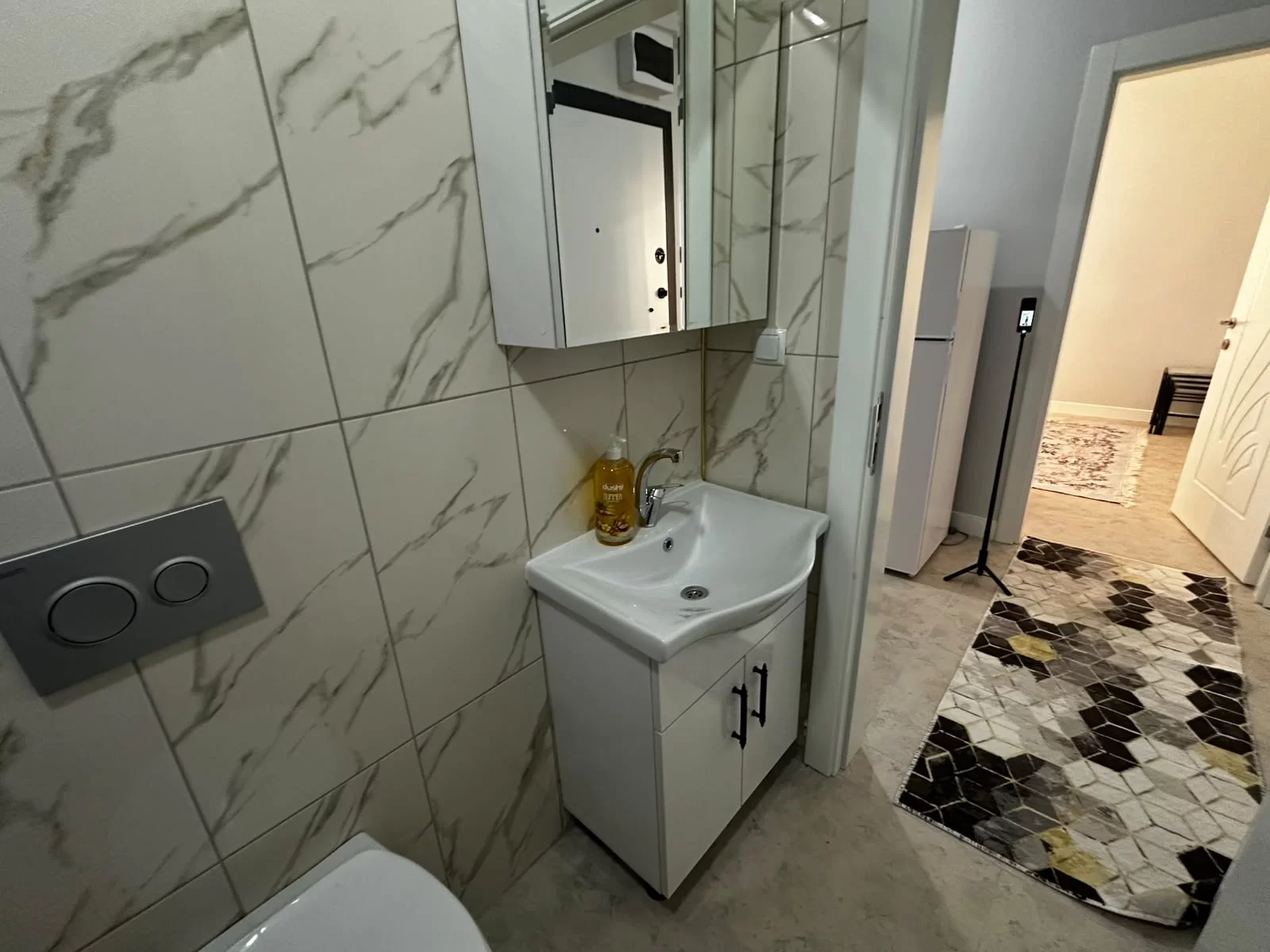 TAPDUK EMRE MAH.de SIFIR EŞYALI 1+1 KİRALIK APART DAİRE