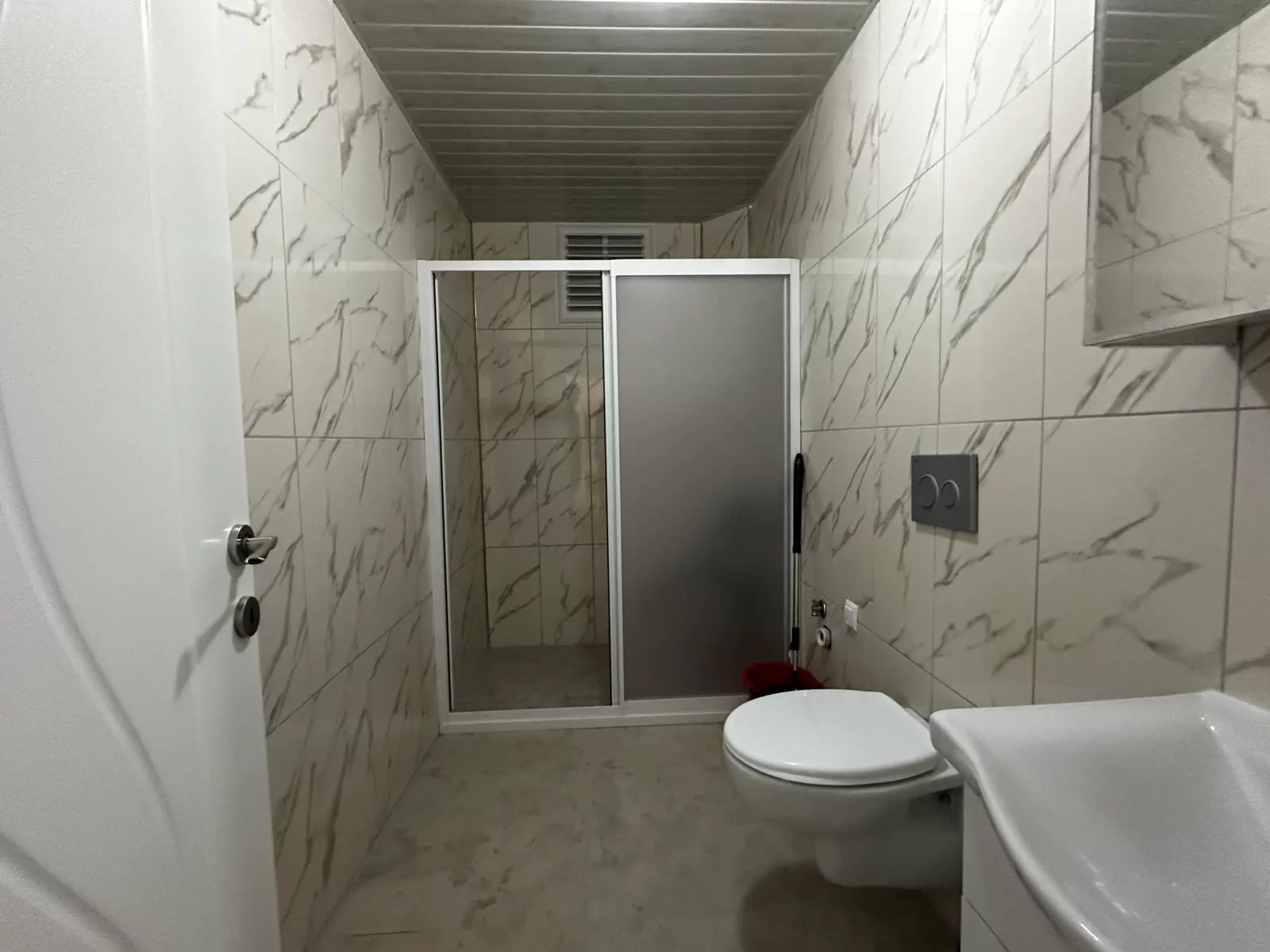 TAPDUK EMRE MAH.de SIFIR EŞYALI 1+1 KİRALIK APART DAİRE