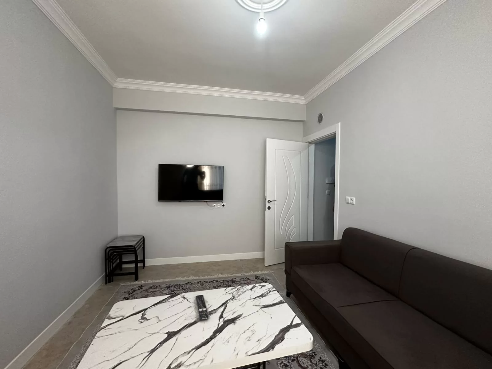 TAPDUK EMRE MAH.de SIFIR EŞYALI 1+1 KİRALIK APART DAİRE