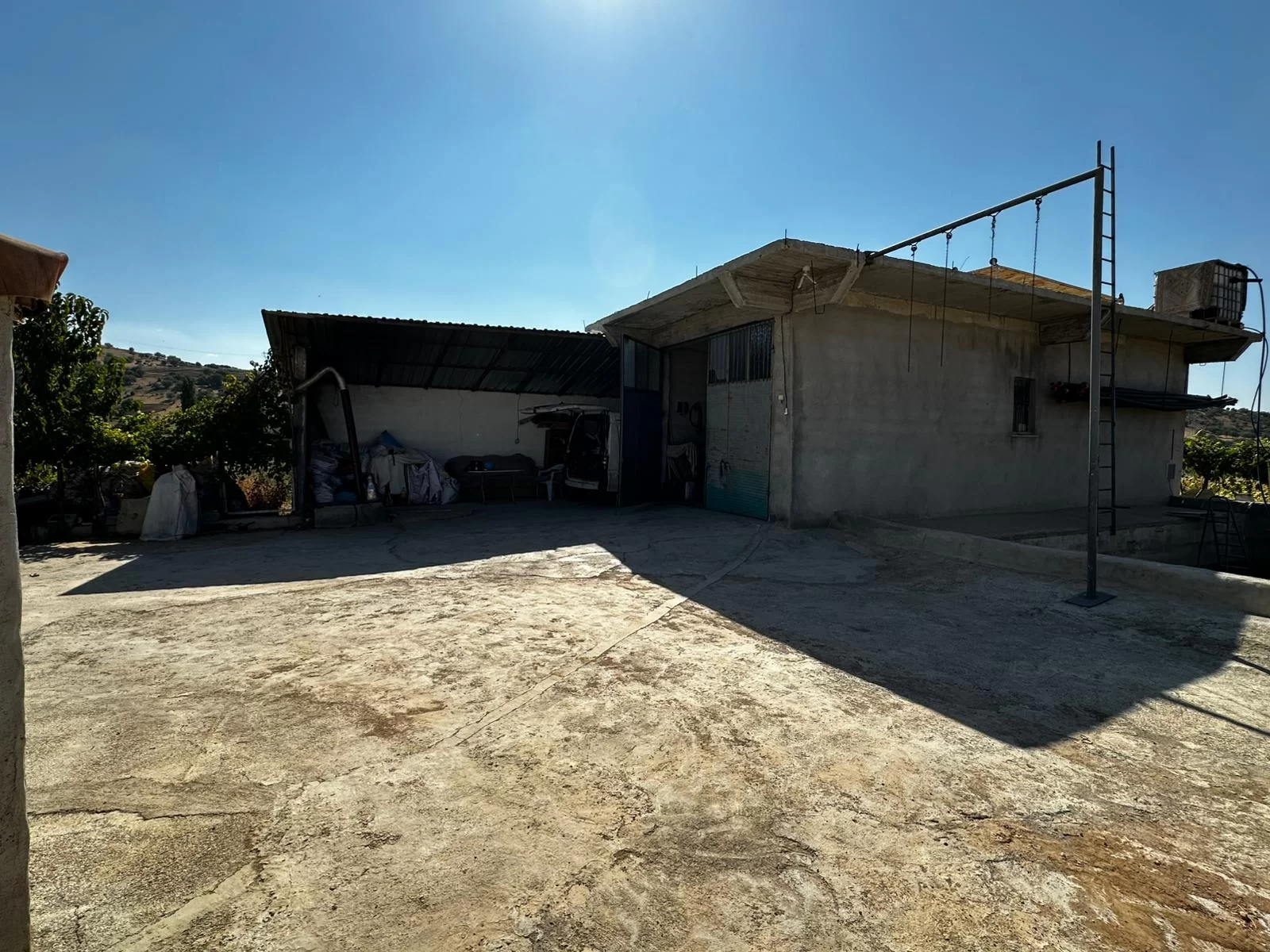 MORCALI'da DOĞA İÇİNDE SATILIK BAHÇE VE EVİ