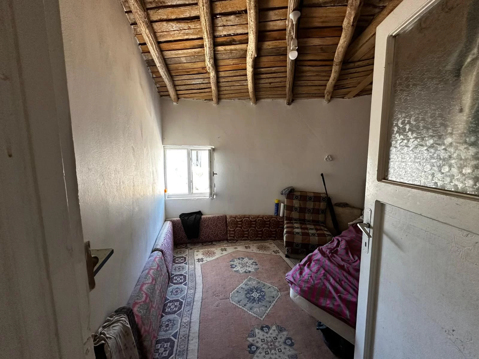 MORCALI'da DOĞA İÇİNDE SATILIK BAHÇE VE EVİ