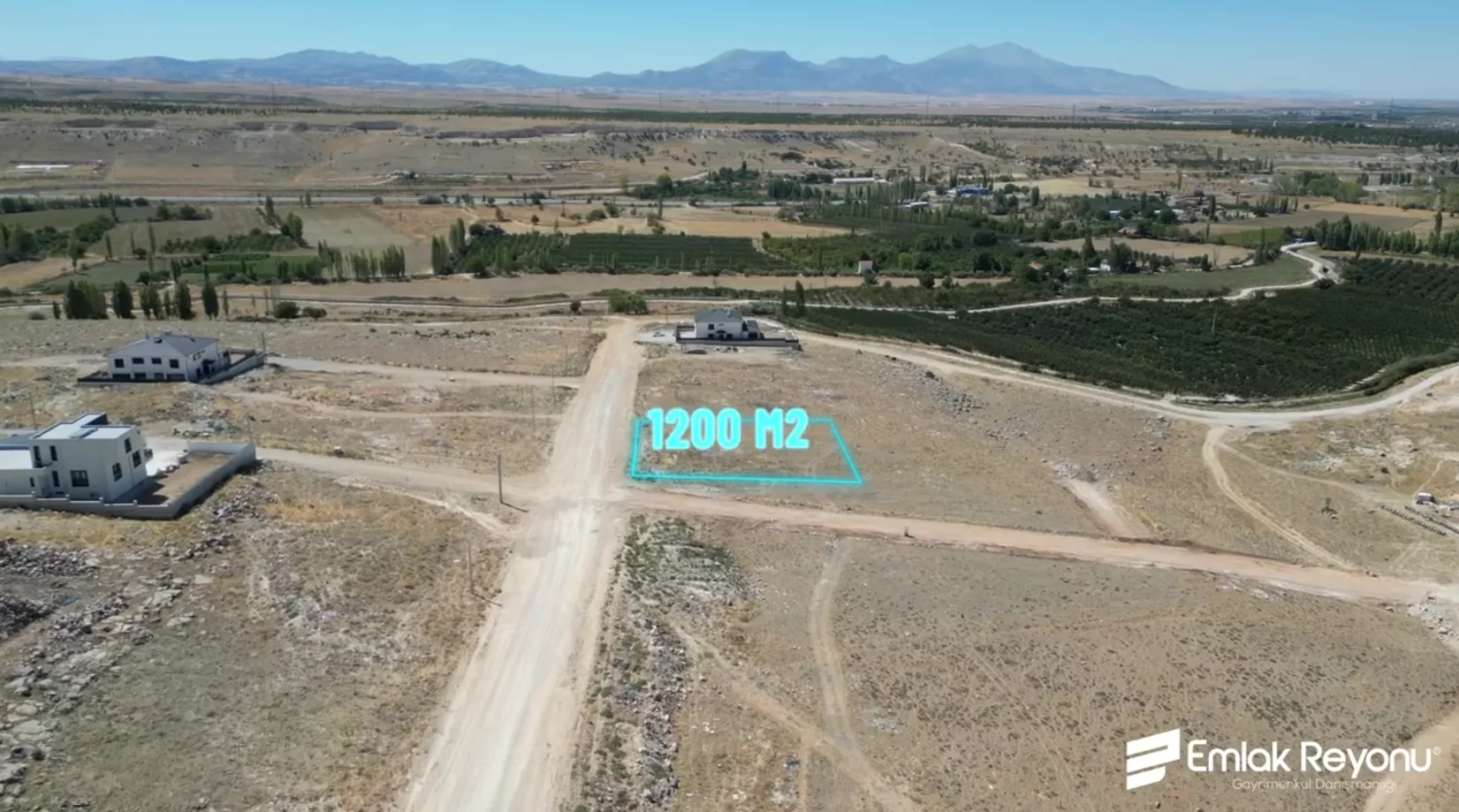 ELMAŞEHİR MAH’de 1.200m² KÖŞE PARSEL SATILIK VİLLA ARSASI