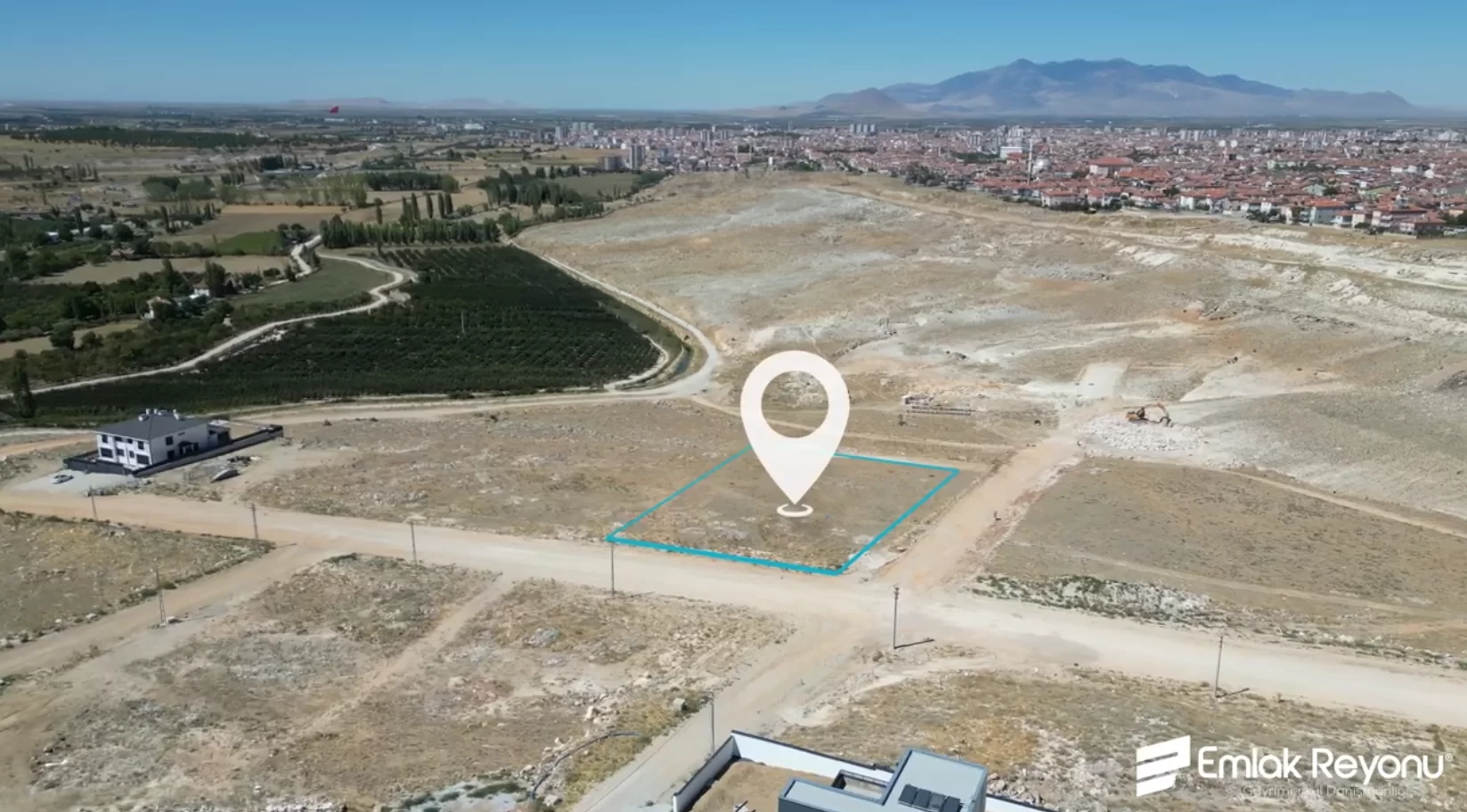 ELMAŞEHİR MAH’de 1.200m² KÖŞE PARSEL SATILIK VİLLA ARSASI