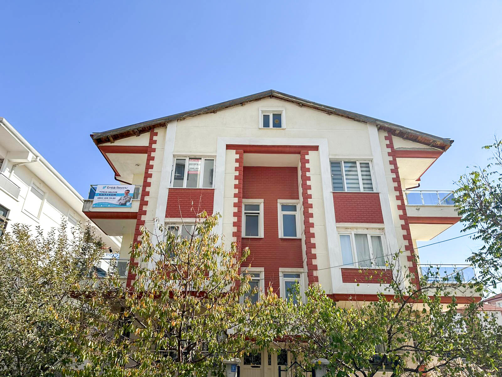 Çeltek Mahallesinde 3+1 Satılık Daire 