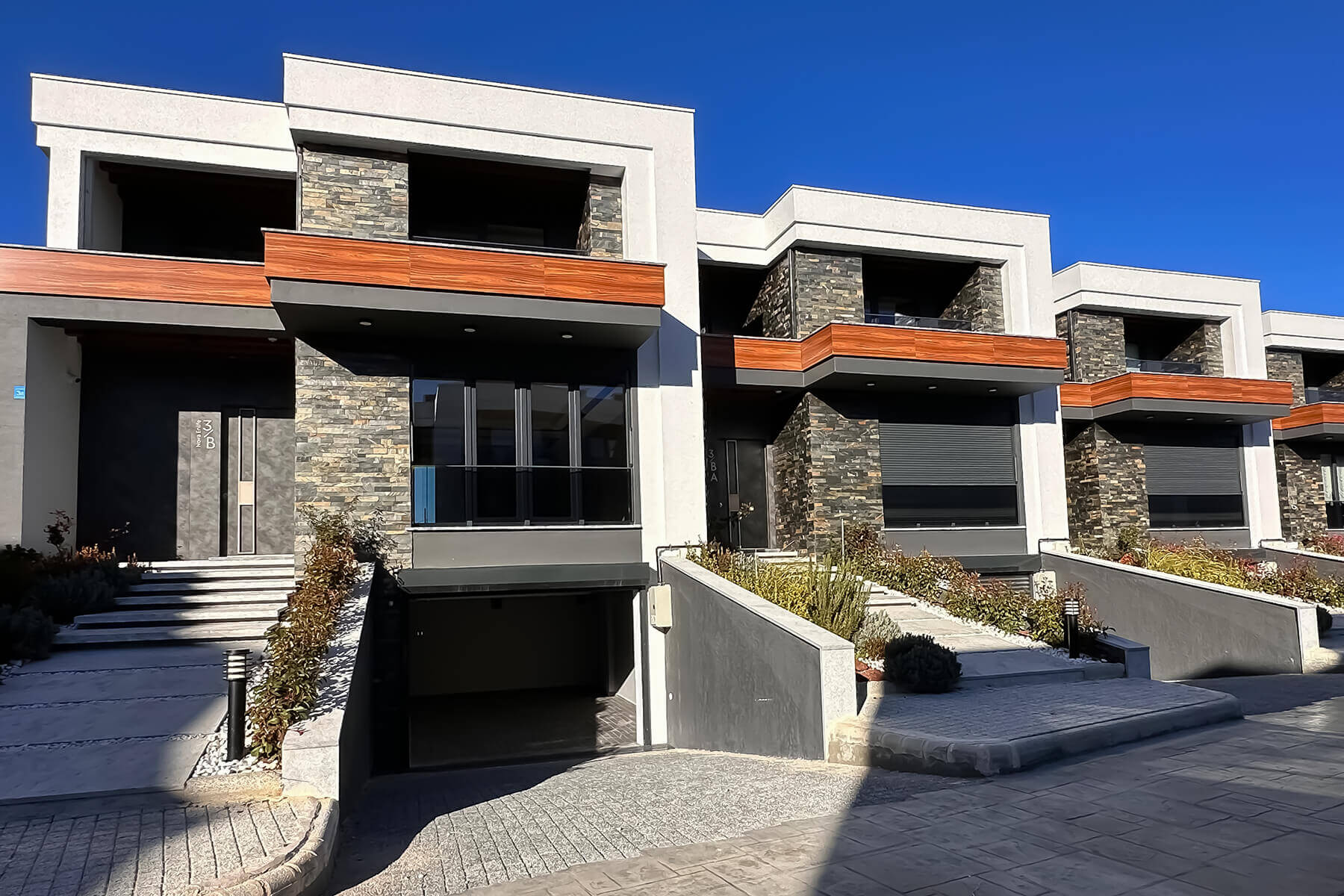 Şeyh Şamil Mah.de Satılık Villa